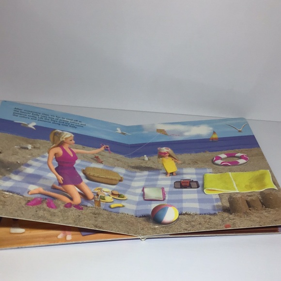 Barbie 💖Big Lift and Learn Flap book board book Barbie & Kelly's Super Saturday - Picture 4 of 9